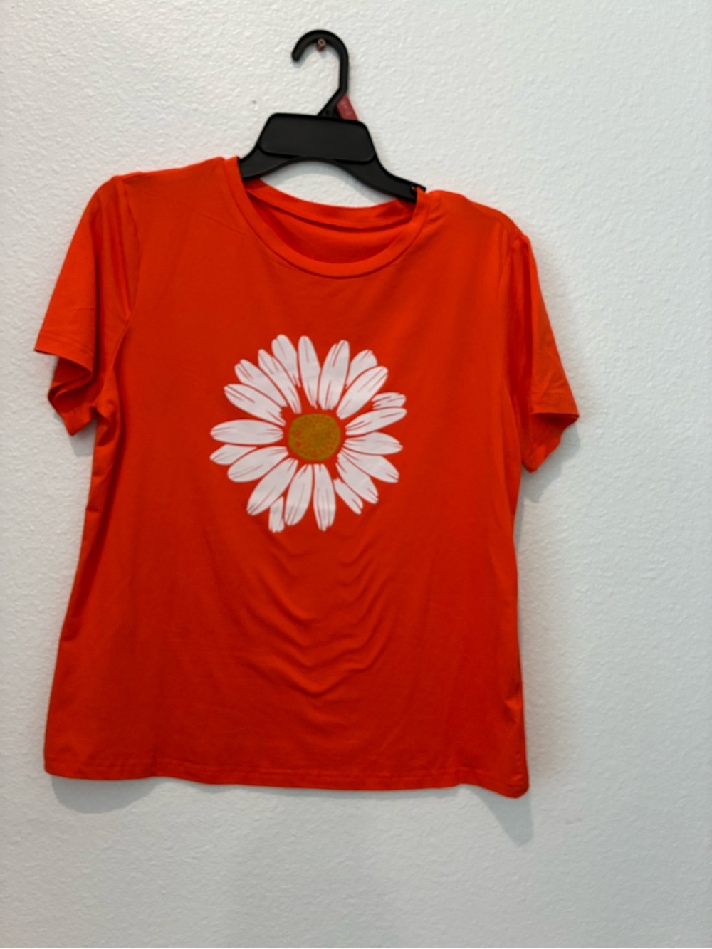 Bright Orange Daisy Graphic Tee - Women size medium